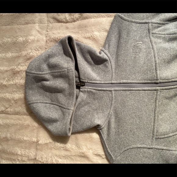 The North Face Zip Up Jacket - Picture 4 of 5